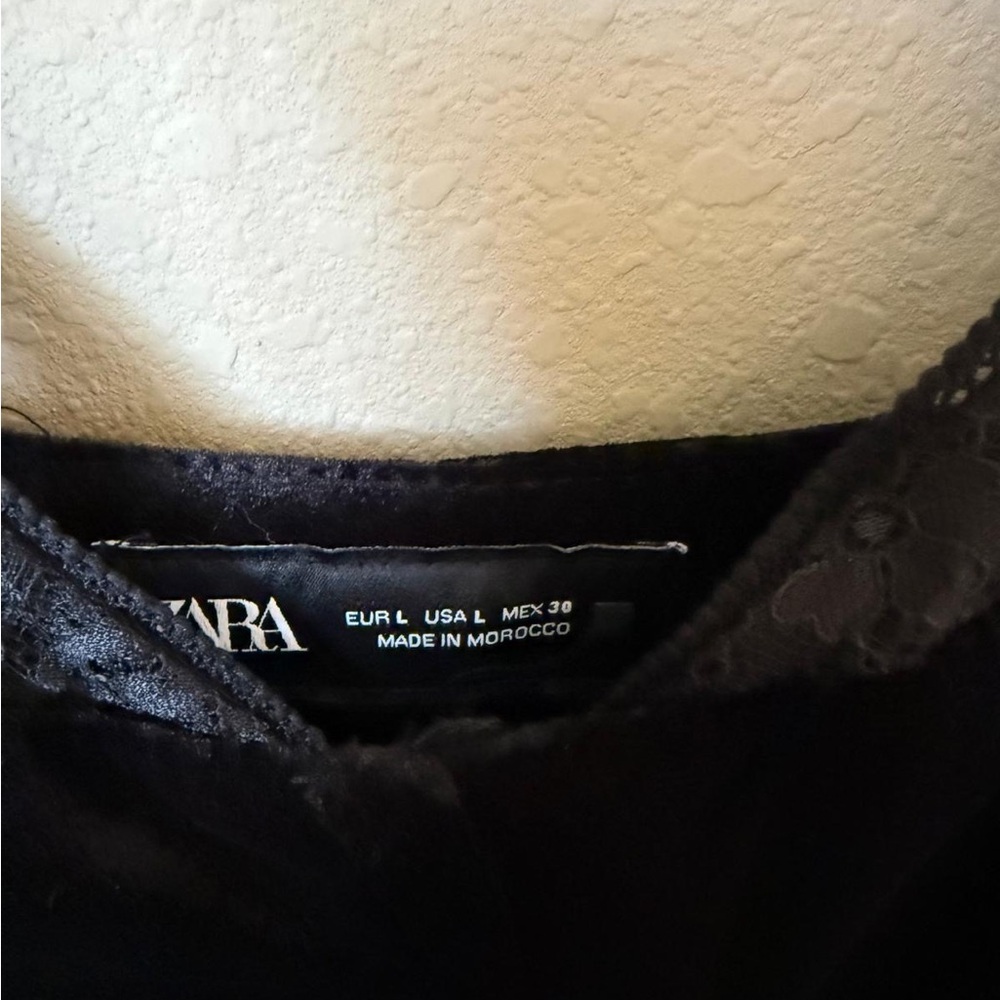 ZARA VELVET CORSET STYLE DRESS - Picture 9 of 10